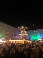 Weihnachtsdorf im Kaiserhof der Residenz