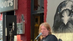 Musikkneipe doors