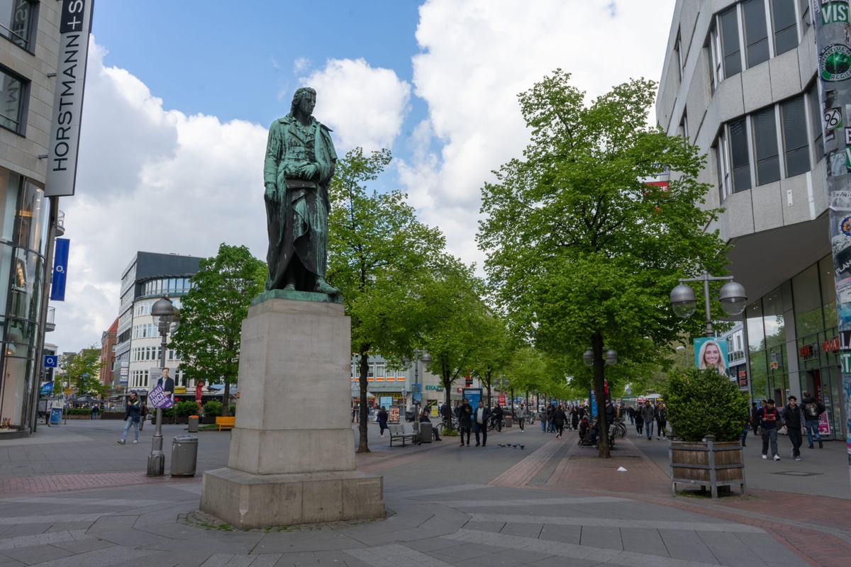 Schillerdenkmal