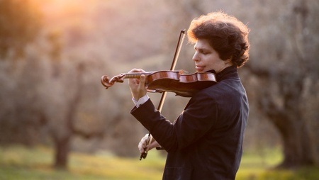 Mahler Chamber Orchestra / Augustin Hadelich