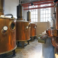 Uerdingen mit historischer Brennerei