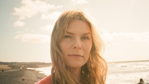 Takeover! by Miki und Eva Briegel (JULI)