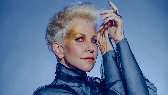 Joyce DiDonato – Die poetische Welt Emily Dickinsons | Die Mezzosopranistin mit dem szenischen Liedprojekt »Emily – No prisoner be«