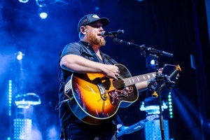 LUKE COMBS UK