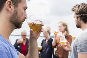 Frühschoppen an Bord der Weißen Flotte