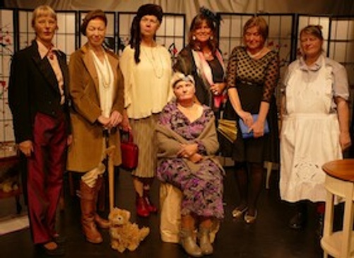Miss Sophie . Episode One - Gastspiel Theater 8 Frauen