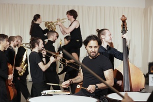 escape valse - Ein getanztes Konzert