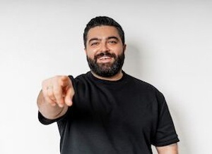 Comedyshow mit Serdar Karibik