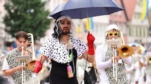 Bunter Festzug 2026