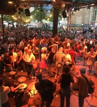 Happy Dog Brown -im Frannz Biergarten!-