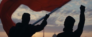 ACHTUNG BERLIN PRÄSENTIERT: Rote Sterne überm Feld - Mit Team