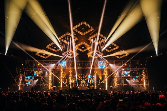 Bee Gees By Maincourse