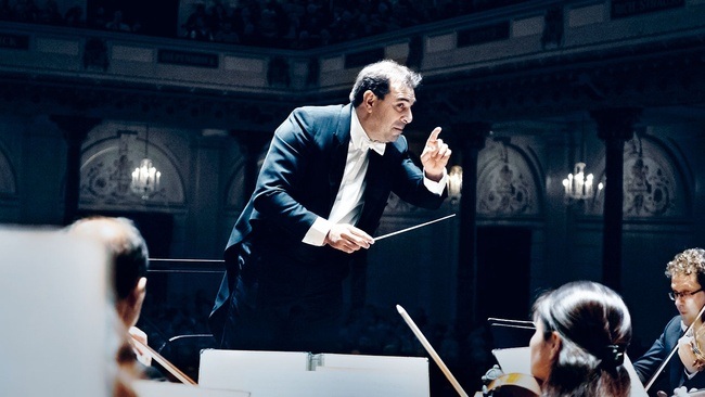 Sächsische Staatskapelle Dresden – Mahler 10. Sinfonie | Die unvollendete Zehnte: Daniele Gatti mit Mahlers letztem Werk