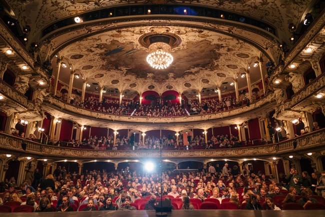 Hamburg vs. München - Poetry Slam Städtebattle