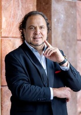 Dilian Kushev – Pop & Rock Konzert „Die Liebe ebnet die Welt“