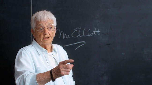 Jane Elliot Against the World