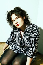 Zelda Weber : Rose Thorne