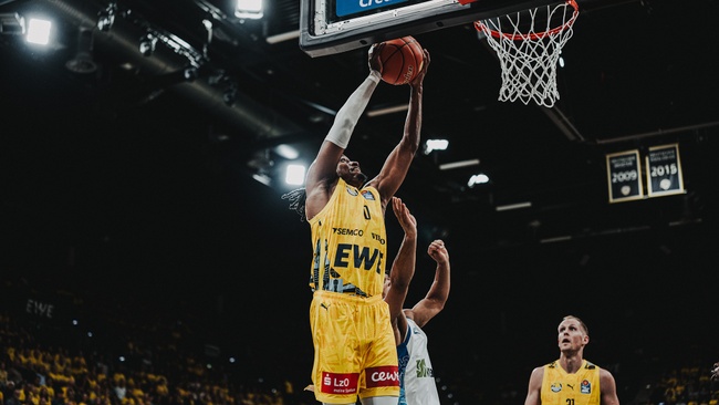 BBL: EWE Baskets Oldenburg - Basketball Löwen Braunschweig