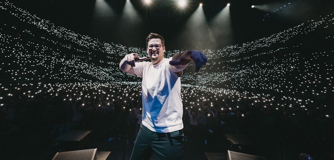 Chris Tall - Keep Laughing