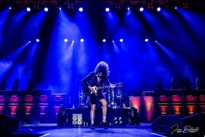 The AC/DC – Master Band „Nick Young“