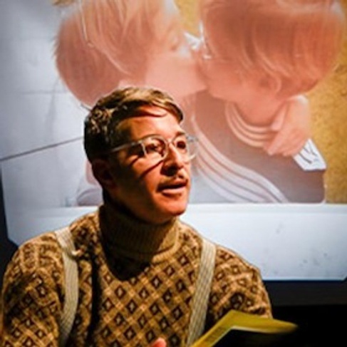 Was macht die Katze da im Radio?