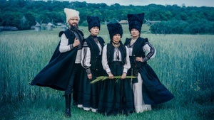 DakhaBrakha | Ukrainische Folk-Tradition trifft globale Klangwelten: Energischer »Ethno‑Chaos«-Sound live