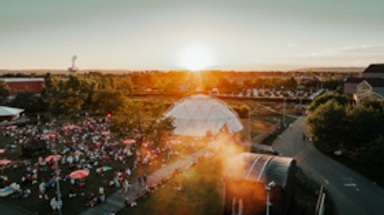 Vitra Campus Summer Night (DE / EN / FR)