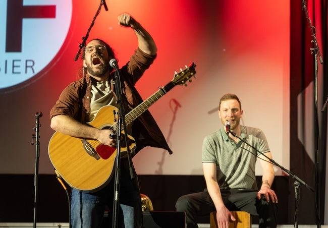 Kommando Freibier - Support: Oldenburger Kneipenchor