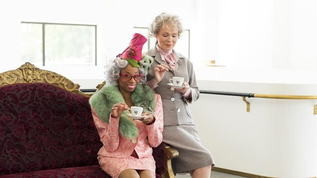 It's teatime - Die Herrschaften laden zum Tee