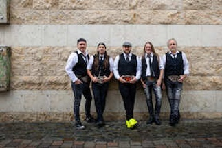 Rocknacht mit den Stargästen