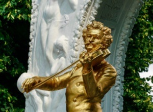 Wiener Blut - Eine klingende Biographie des Walzerkönigs