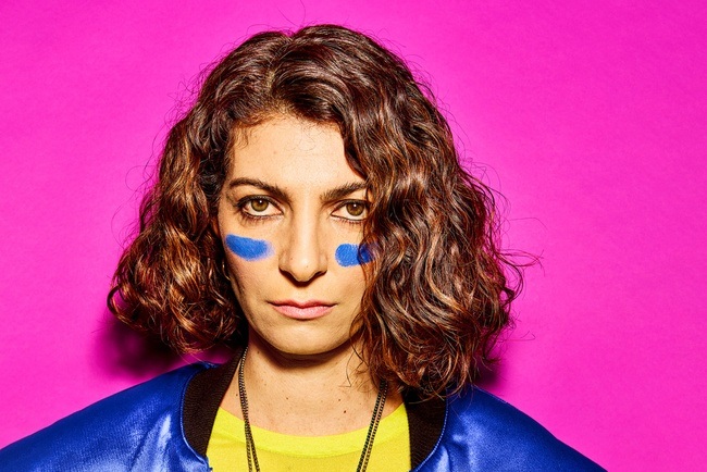 Filiz Tasdan - „TOUCH DOWN“