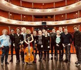 All Well // Bayerns größte Kleinkunst Familie