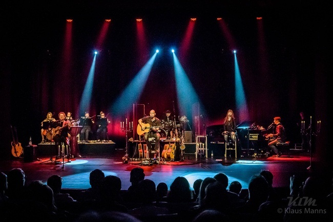 Pink Floyd performed by echoes