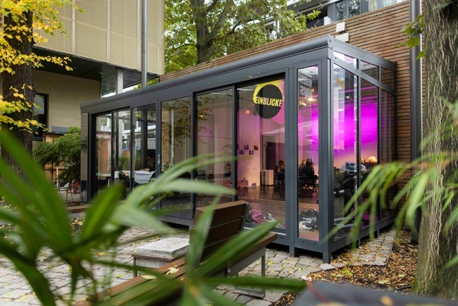 Einblicke: Romane spielen