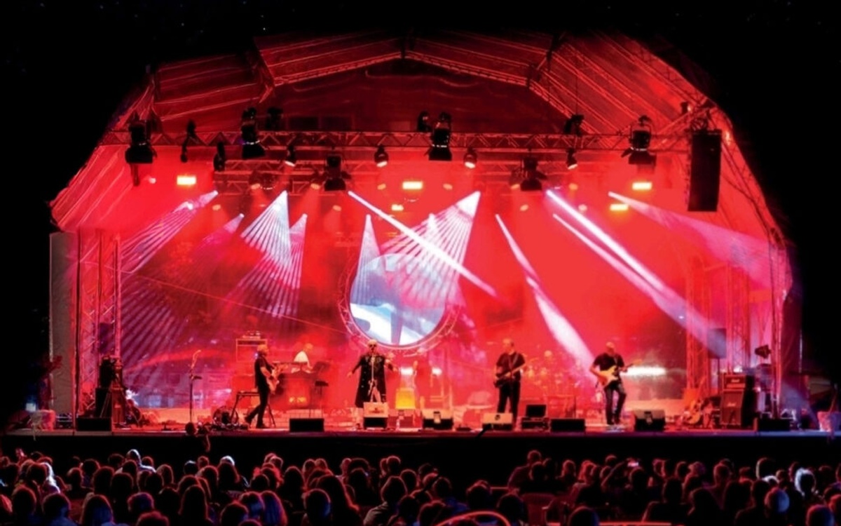 THE EMOTIONAL PINK FLOYD TRIBUTE SHOW
