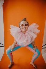 Kim Hoss lädt ein…