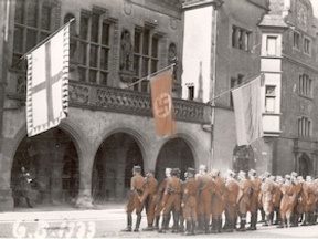 Historix-Tours: Weltkrieg, Nazis, Diktatur