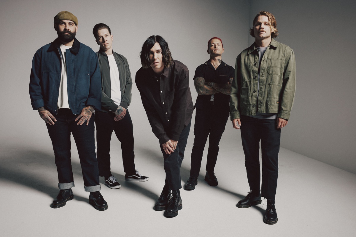 SLEEPING WITH SIRENS