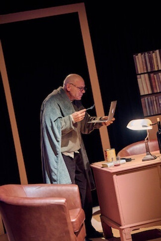 Monsieur Pierre geht online