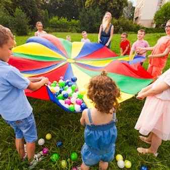 Kinderfest mit Trödelmarkt von Kindern für Kinder
