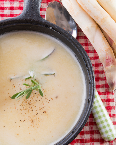 Montagstisch: Spargelcremesuppe