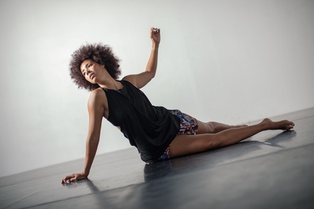 Sounding Body – Improvisation Dance and Voice