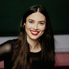 Sara Karas - No Wonder A Woman