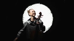 Valerie Fritz, Violoncello