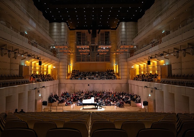 Mindful Listening – Achtsam hören mit Pianist Nicolas Namoradze | DEW21-Museumsnacht im Konzerthaus