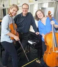 „Fantasiestücke in Hoffmanns Manier“ auf Schloss Nennhausen