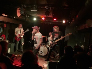 Vergessene Arbeitskämpfe - Ein Punk-Abend • Babylohn - Der Arbeitskampf im Kino Babylon im Jahr 2009/2010 • Batterrrii • ZWANG