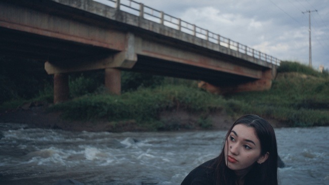 IM UMKREIS DES PARADIESES