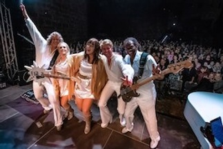4 SWEDES Tribute - ABBA - Review